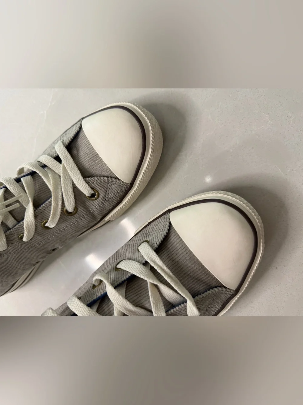 Converse Chuck 70 High Top Corduroy Sneakers Grey, Men’s 10